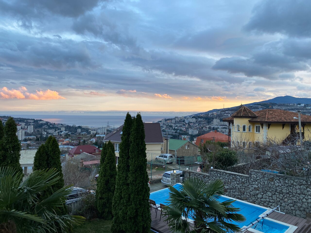 Гостевой дом Над морем Ялта