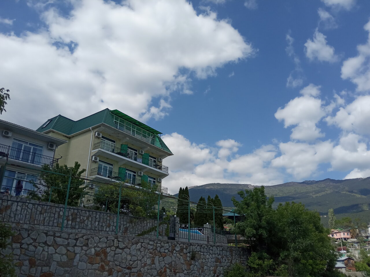 Гостевой дом Над морем Ялта