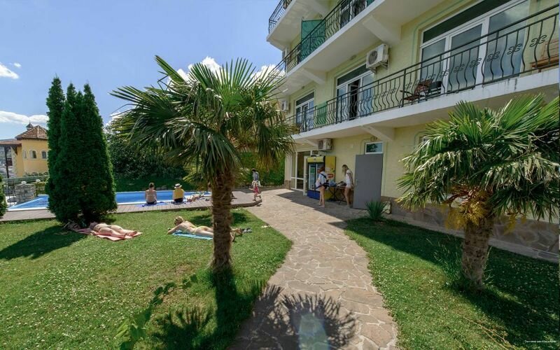 Гостевой дом Над морем Ялта-170