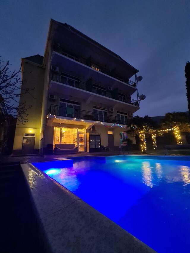 Гостевой дом Над морем Ялта-69