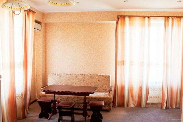 Гостевой дом Над морем Ялта-108