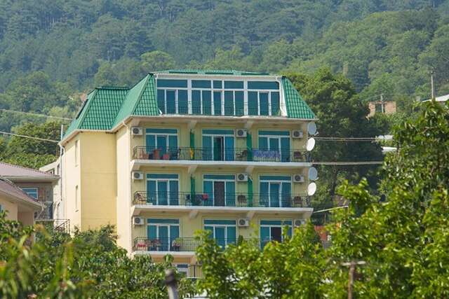 Гостевой дом Над морем Ялта-7